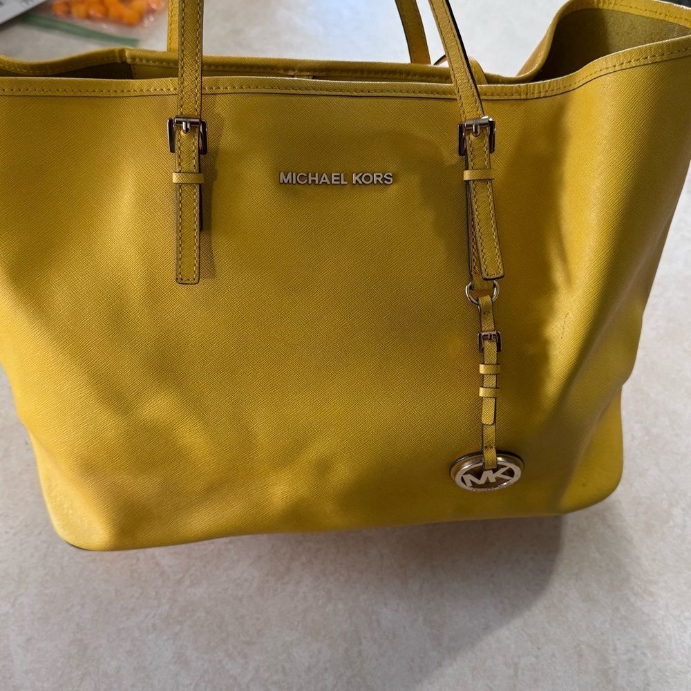 Michael Kors Yellow Tote Bag purse - Picture 3 of 9